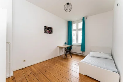 Private room at Boxhagener Str., image 1 of 10