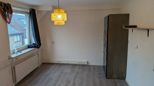 Privatzimmer in der Oldenzaalsestraat, bild 1 von 7