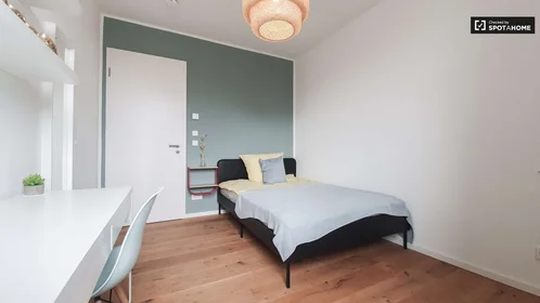 Habitación privada en Nazarethkirchstraße, imagen 1 de 10