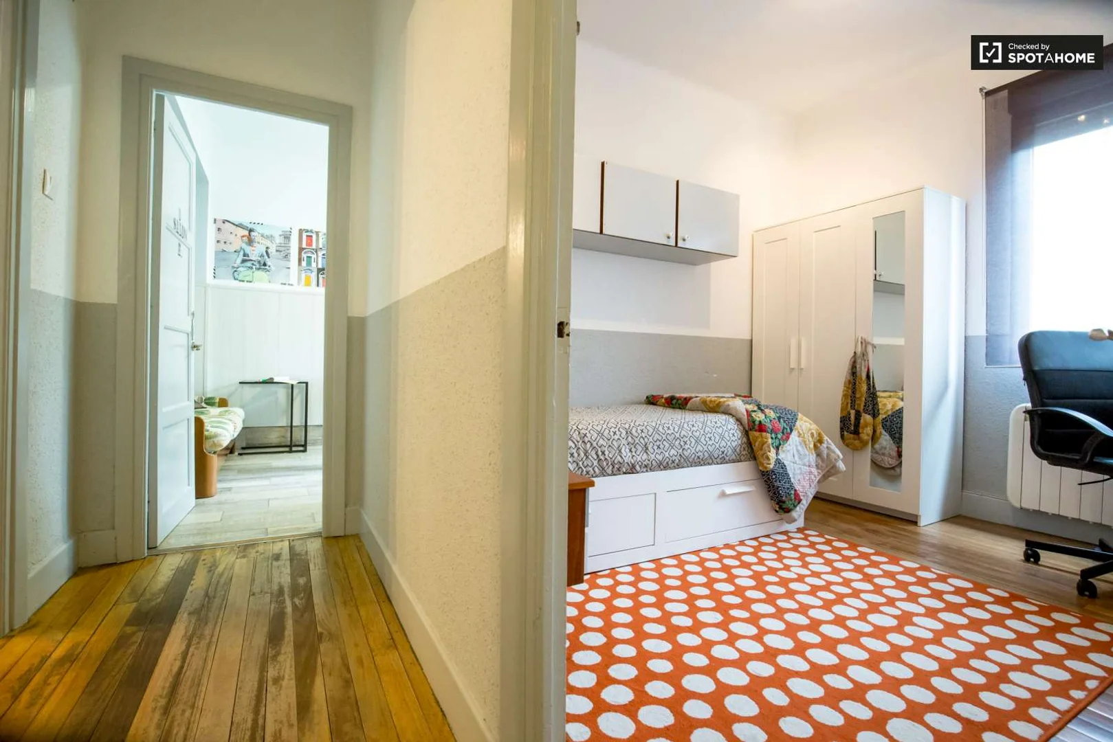 Zimmer in Studentenwohnung in  zu vermieten, voll möbliert