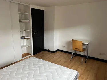 Quarto privado em Rue Watt, imagem 15 de 16