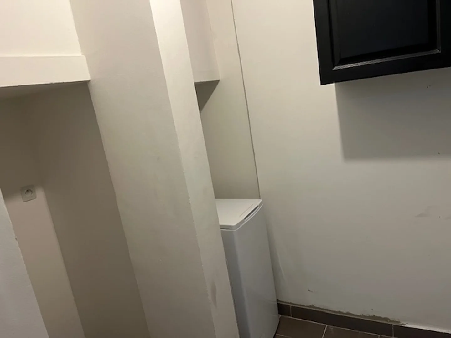Quarto para alugar em apartamento de estudantes em , totalmente mobilado