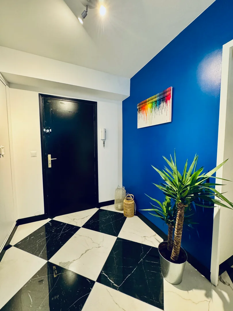 Habitación estudiantil económica con ubicación conveniente en
