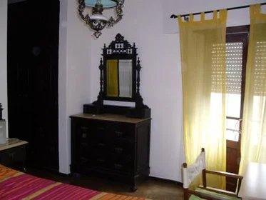 Chambre privée à Estoril - R. Dr. António Martins, image 12 de 28
