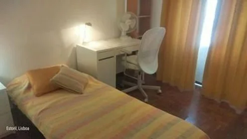 Chambre privée à Estoril - R. Dr. António Martins, image 9 de 28