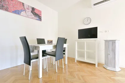 Gesamte Unterkunft in der Via Carlo Alberto Radaelli, Marghera, bild 8 von 10