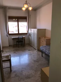 Habitación privada en Via Piave, Cappuccini, imagen 1 de 10