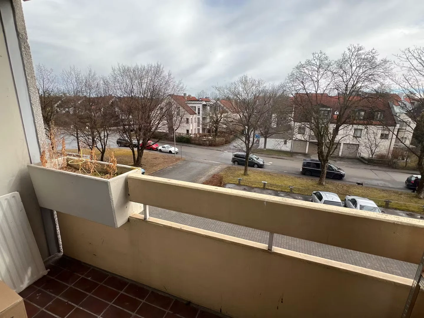Budget-friendly student room close to campus in 