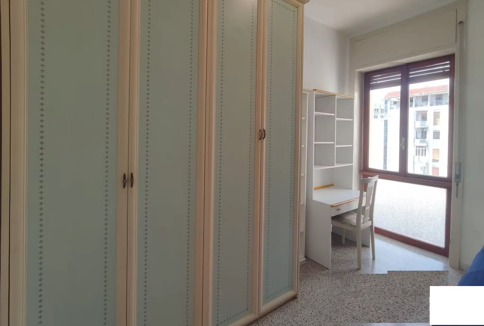  bölgesinde konforlu ve ferah öğrenci odası