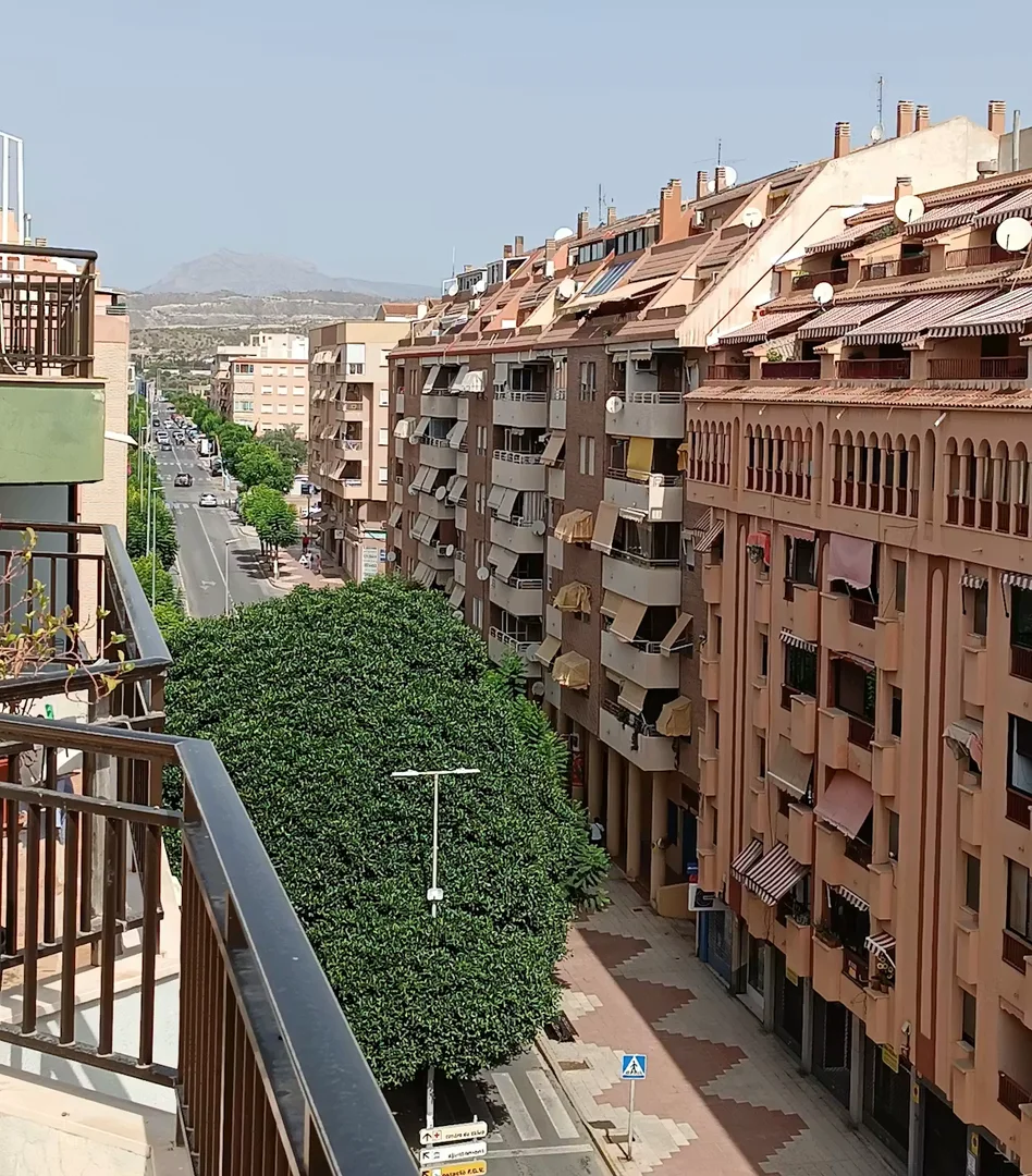 Avinguda del Carrer de la Mar,