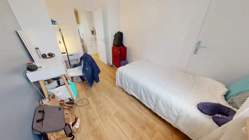Özel oda konumu Rue Anatole France, Vaulx En Velin Village, 2 10 görüntüsü