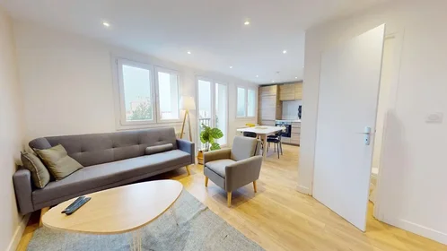 Özel oda konumu Rue Anatole France, Vaulx En Velin Village, 8 10 görüntüsü