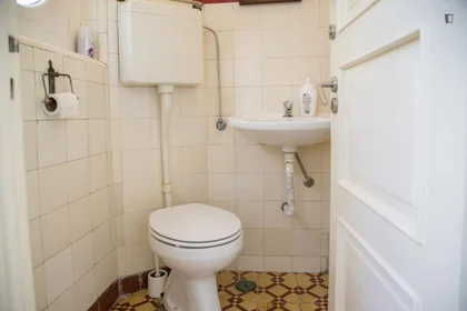 Chambre privée à Praça Gonçalo Trancoso, image 15 de 19