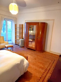 Chambre privée à Praça Gonçalo Trancoso, image 19 de 19