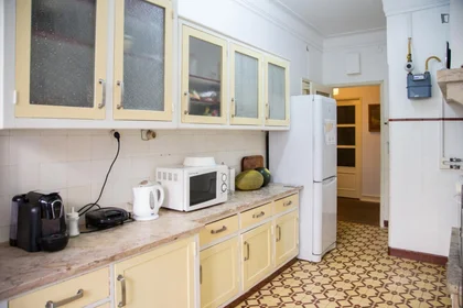 Chambre privée à Praça Gonçalo Trancoso, image 6 de 19