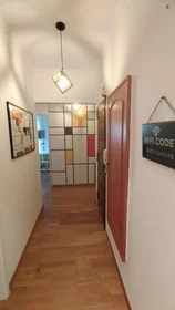 Quarto privado em Rua Infante Dom Pedro, imagem 9 de 24