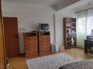 Private room at Rua Luís de Freitas Branco, image 1 of 10