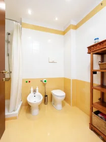 Private room at Via Giacomo Zanella, image 12 of 24