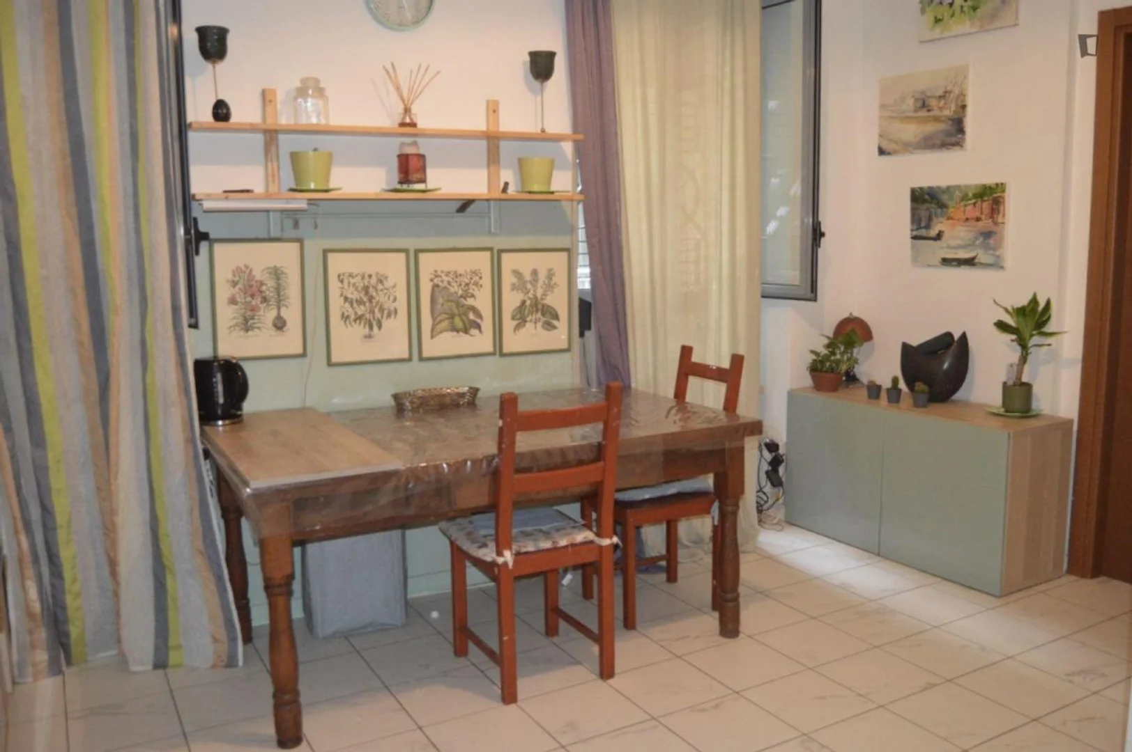 Chambre d'étudiant économique avec emplacement pratique dans 
