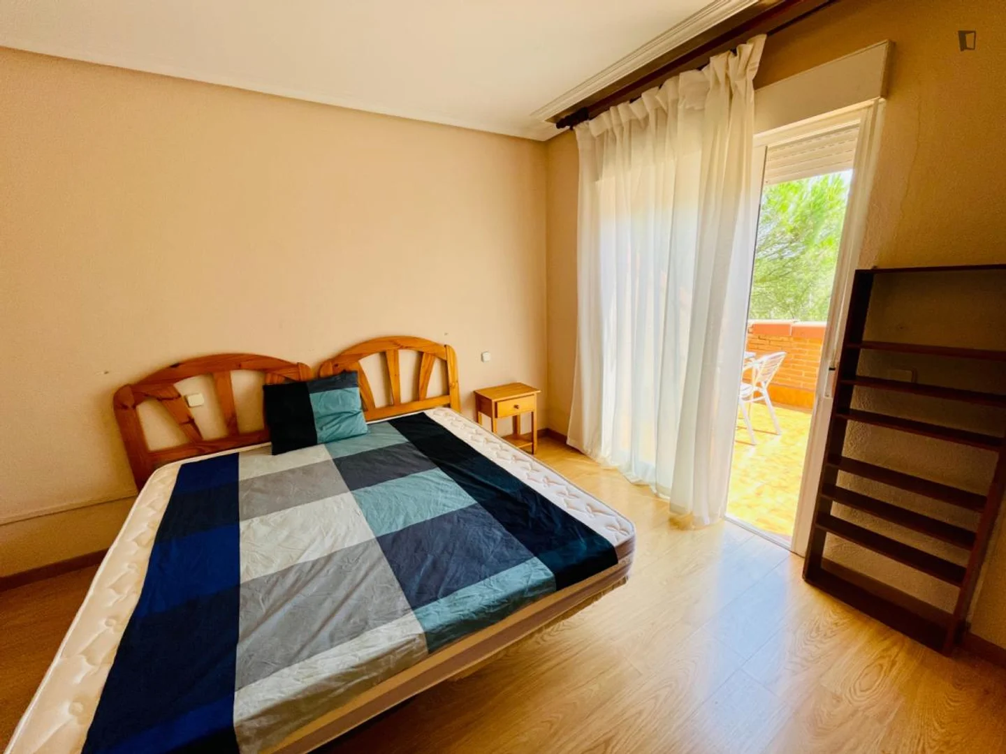 Quarto de estudante funcional perfeito para estudar em 