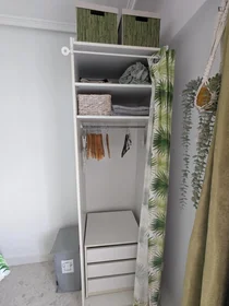 Quarto privado em Carrer d'Almiserà, imagem 2 de 14