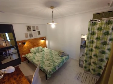 Quarto privado em Carrer d'Almiserà, imagem 6 de 14