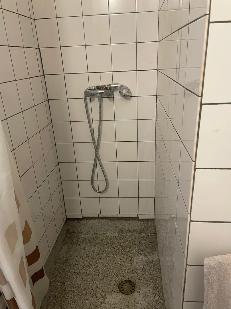Chambre d'étudiant confortable et spacieuse dans 