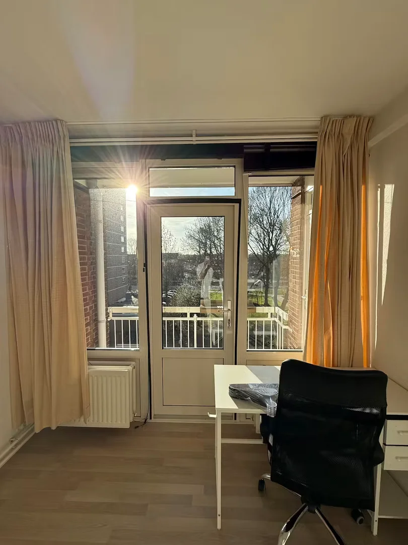 Komfortables und geräumiges Studentenzimmer in 