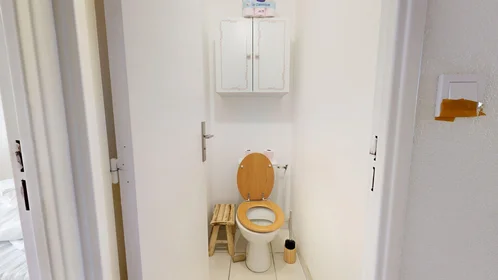 Privatzimmer in der 4b Rue des Sources, bild 23 von 25