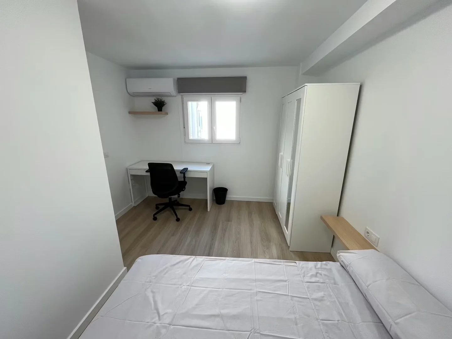 Przyjazny dla studentów pokój w  z nowoczesnymi udogodnieniami