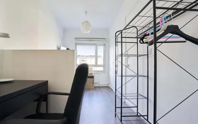 Stanza privata in 1 Rue Cardinal Suhard, 51100 Reims, France, immagine 4 di 15
