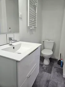 Private room at Rue de Lille, , image 3 of 10
