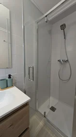 Logement entier à Carrer de Baviera 10, image 11 de 34