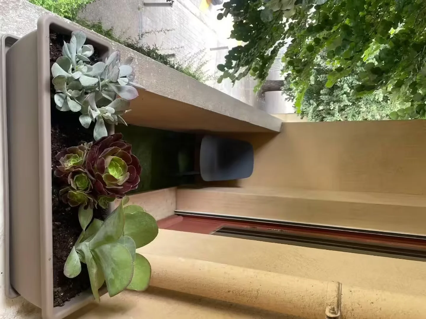 Chambre d'étudiant à  avec espace d'étude et installations communes