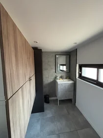 Prywatny pokój Rue Colette, obraz 3 7