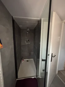 Prywatny pokój Rue Colette, obraz 4 7