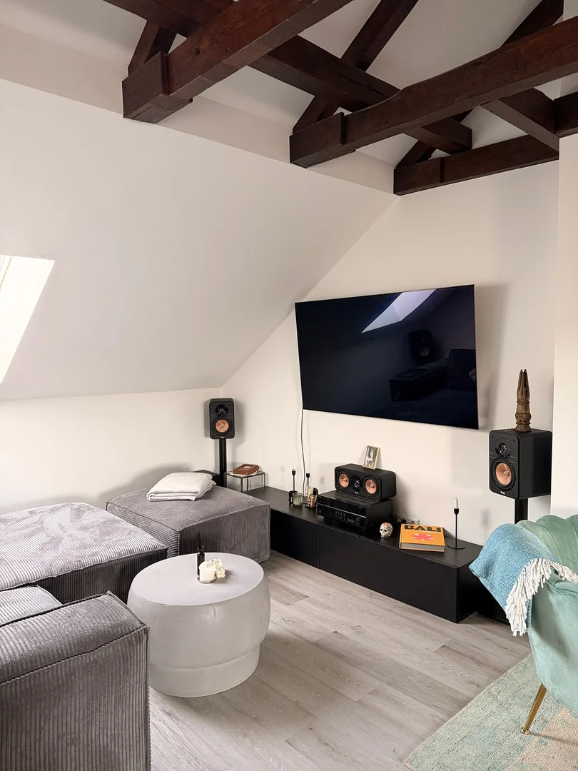 Habitación estudiantil económica con ubicación conveniente en 