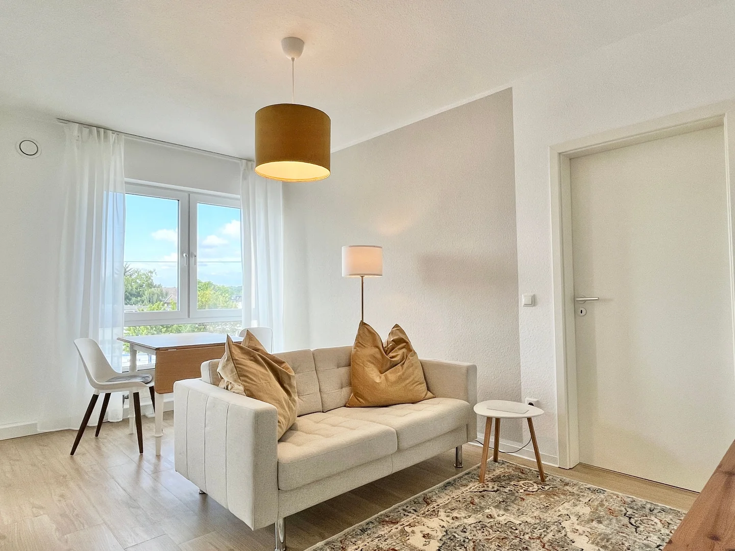 Budget-friendly student room close to campus in 