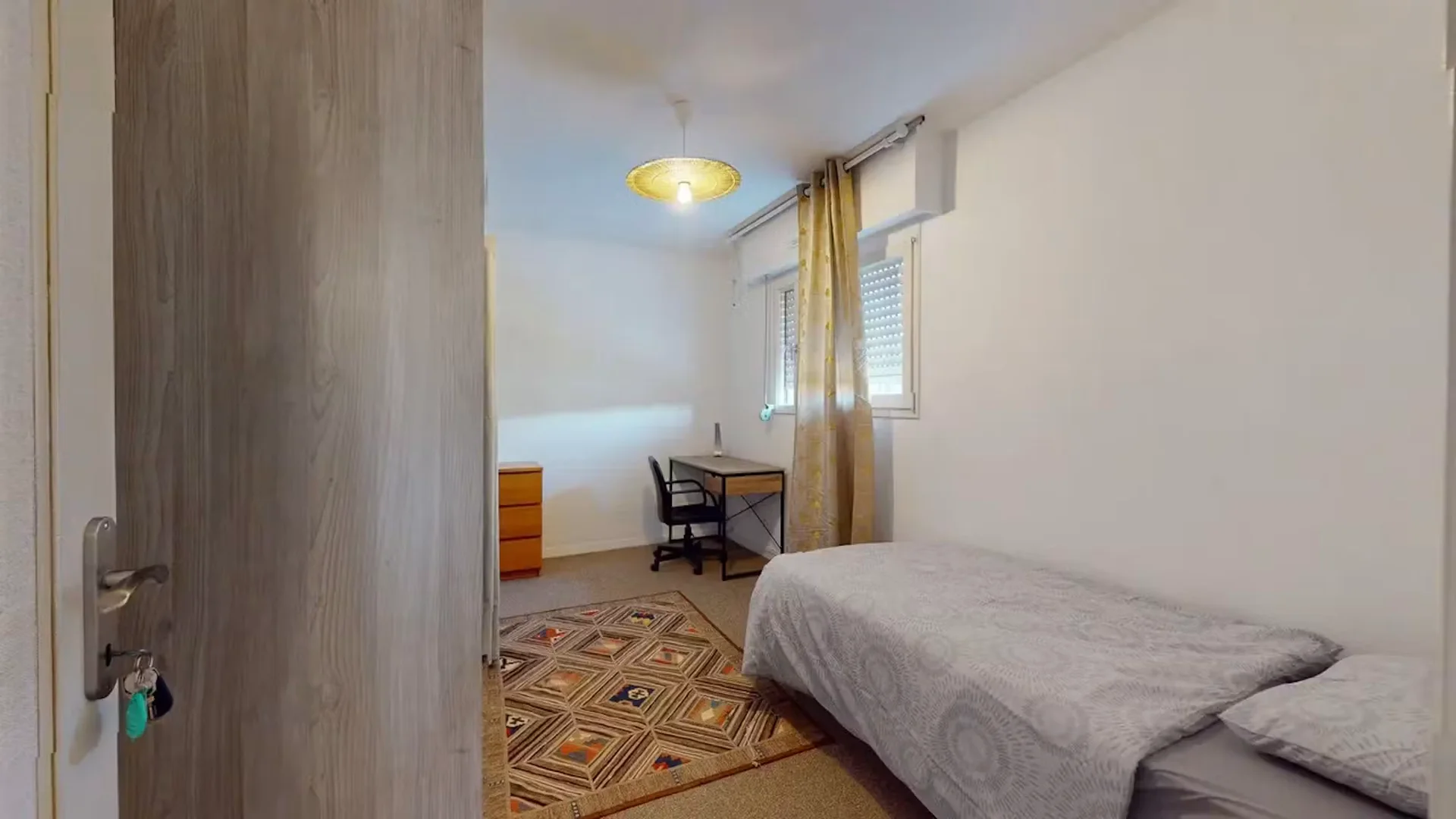 Student-friendly room in  with modern amenities