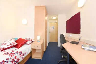 Renting rooms by the month in Chester