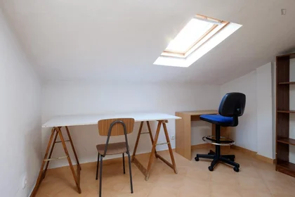 Habitación privada en Rua Carlos Seixas, imagen 14 de 16