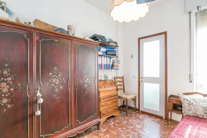 Stanza privata in Via Savona, immagine 3 di 18
