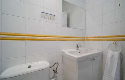 Private room at Calle de Fuencarral, image 19 of 31