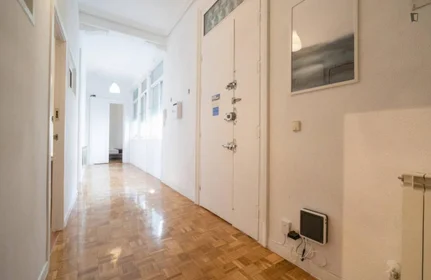 Private room at Calle de Fuencarral, image 23 of 31