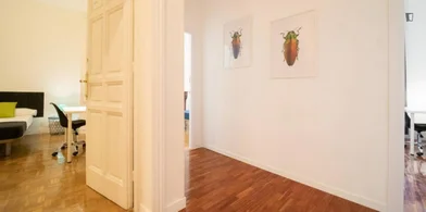 Private room at Calle de Fuencarral, image 24 of 31