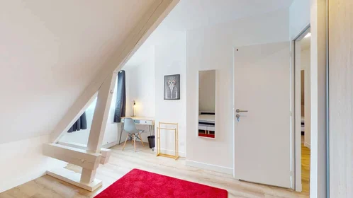 Özel oda konumu 9 Av. d'Auray, 44300 Nantes, France, 4 14 görüntüsü