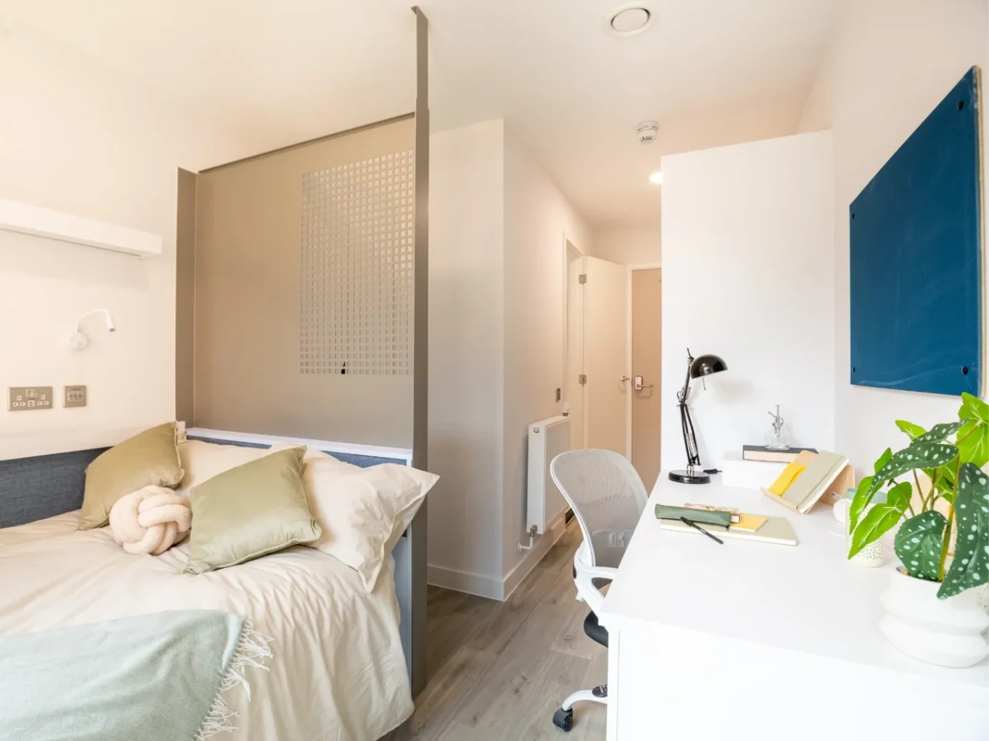 Habitación asequible para estudiantes con buena iluminación en 