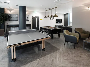 Dairenin tamamı Ikamet yerinde konumu Stanhope Rd, Portsmouth PO1 1DZ, United Kingdom                 , 28 30 görüntüsü