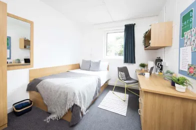 Cheap private room in Aberdeen