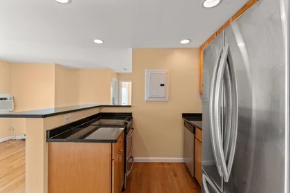 Logement entier en résidence à 70, Park St., Unit 53, West Somerville, Somerville, MA, 02143, image 11 de 28